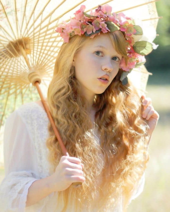 Who Is Dolly Little? Biography, Age, Career & Net Worth