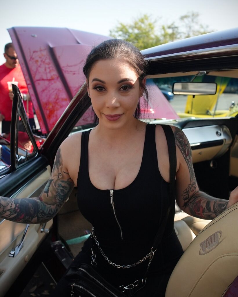 Noelle Easton: Biography, Age, Career & Net Worth