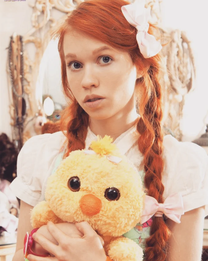 Who Is Dolly Little? Biography, Age, Career & Net Worth